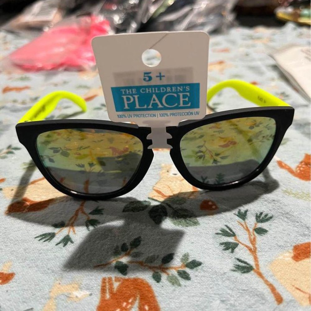 NEW The Children’s Place Sunglasses